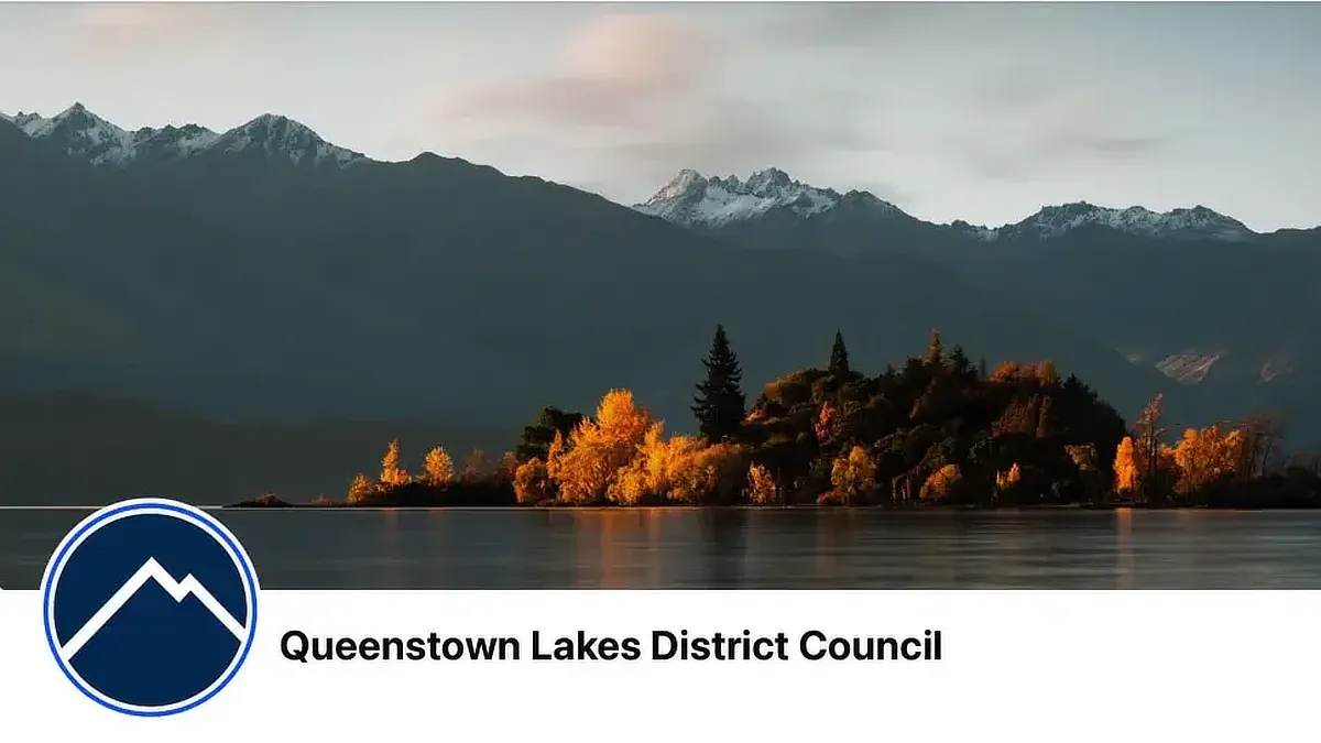 13i_Frustration-QTown-council_H